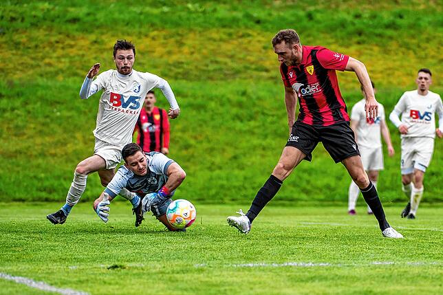 Bild 9: FSV Rheinfelden gewinnt beim FC Erzingen mit 6:1 &ndash; und wir haben Bilder!