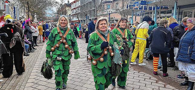 Bild 7: Der Montagsumzug in Bad Dürrheim setzt den gutgelaunten Punkt unter die diesjährige Fasnet &ndash; Teil 1