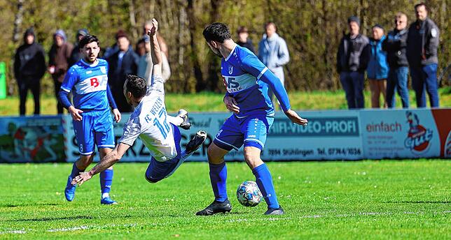 Bild 21: Unsere Bildergalerie vom 2:2 im Spitzenspiel zwischen der SG Stühlingen/Weizen und dem FC Erzingen