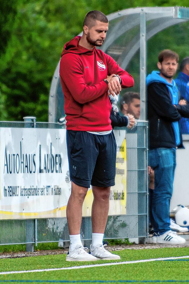 Bild 18: FC Bergalingen feiert den Titel durch einen 3:2-Sieg gegen den SV Buch II &ndash; und wir haben Bilder!