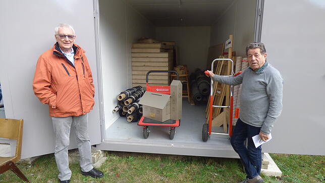 Joachim Hager (links) und Rolf Wagner leiten das Umbauteam, das die Lutherkirche zur Vesperkirche macht. Noch bis Sonntag, 26. Januar, ...