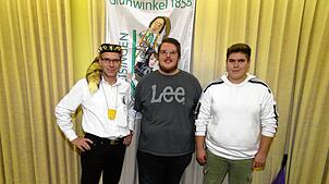 Zwei neue Narrenräte hat die Narrenzunft Grünwinkel Geisingen mit Leo Springindschmitten und Valentin Schmid (von rechts). Alexander ...