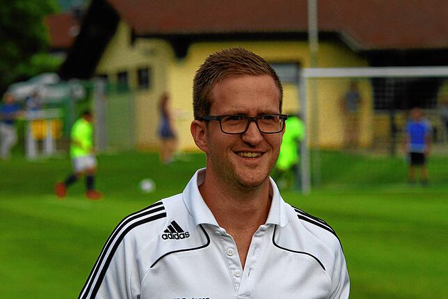 Sportvorstand Patrick Netzhammer sieht den FC Erzingen mit Trainer Klaus Gallmann und den vier Neuen auf einem guten Weg.