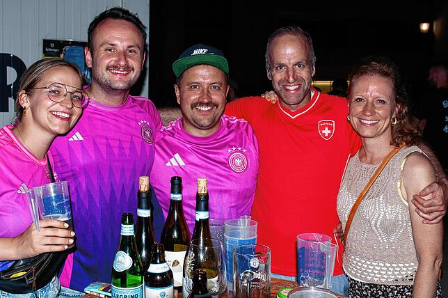 Bild 12: Jubel-Fotos vom Public Viewing: So feiert Überlingen den Achtelfinalsieg (2/2)