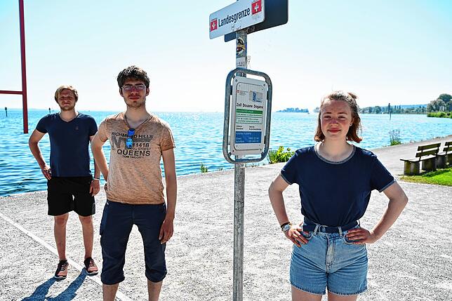 Die beiden Konstanzer Fridays-For-Future-Aktivisten Lena Gundelfinger und Jared Schiffner (links) gemeinsam mit Jared Schiffer von ...