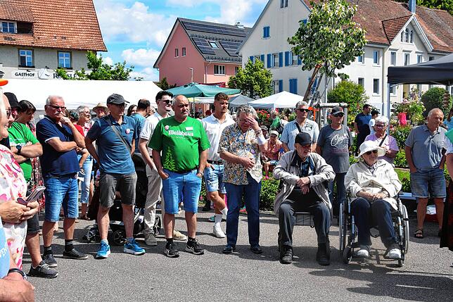 Bild 23: Ein Markt rund um die Rose: Nöggenschwieler Rosentage zeigt sich in Blütenpracht