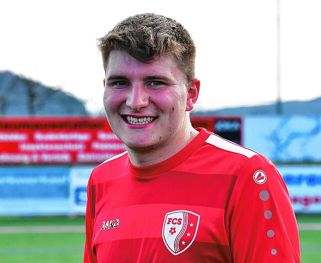 Luan Abazi (22) vom FC Schlüchttal hat mit Fußball in seiner Heimatgemeinde bei den Bambini des FC Birkendorf begonnen. Er spielte dann ...