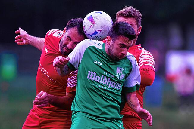 Bild 38: FC Bergalingen II gewinnt Kellerduell gegen Schlusslicht SV Waldhaus II mit 3:2 – wir haben Fotos!