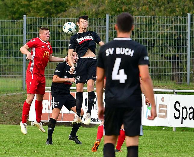 Bild 20: FC Wallbach muss mit einem 1:1 gegen den SV Buch zufrieden sein &ndash; und wir haben Bilder!