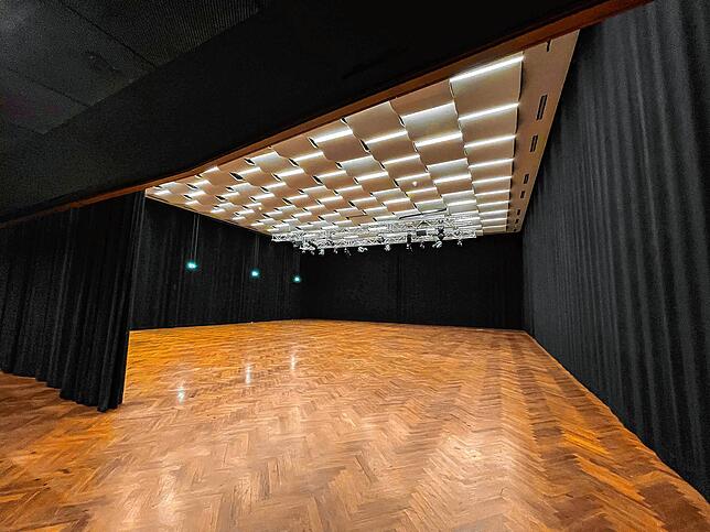 Der Parkettboden ist nur ein Teil der hochwertigen Ausstattung der Filmstudios.