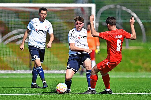 Bild 19: TuS Binzen besiegt den FC Schlüchttal mit 5:1 – und wir haben Bilder!