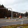 Am Knotenpunkt B313/Kreisstraße nach Wahlwies laufen die Arbeiten für den Aufbau einer permanenten Ampel.