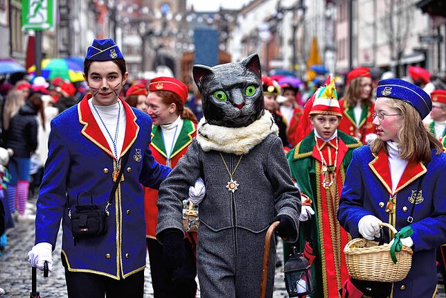 Der Kater lädt ein und tausende Narren kommen nach Villingen, um ausgelassen und fröhlich zu feiern.