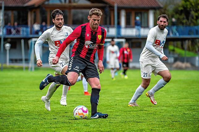 Bild 18: FSV Rheinfelden gewinnt beim FC Erzingen mit 6:1 &ndash; und wir haben Bilder!