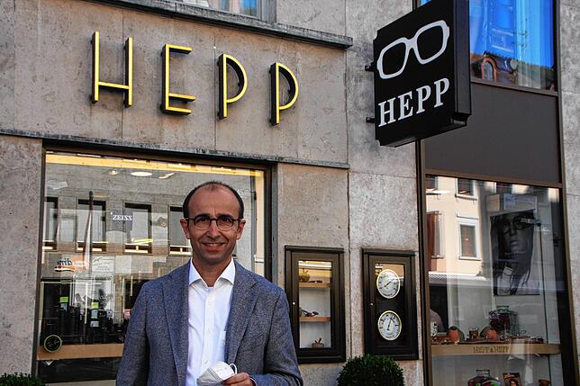 Michael Hepp, Inhaber des Optikergeschäfts Hepp, geht davon aus, dass viele Schweizer nicht gut informiert sind.