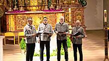 Der Ebneter Viergesang mit Tobias Römer (von links), Andreas Kaiser, Thomas Grieshaber und Leiter Hilmar Unterrainer bietet beim Konzert ...
