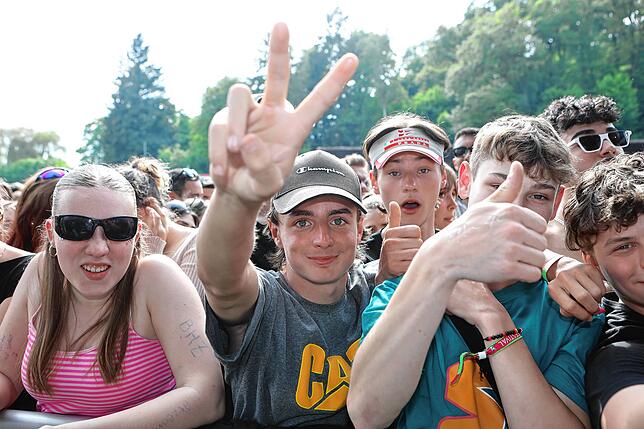 Bild 23: Im Stadion wird am zweiten Tag des Campus-Festivals nochmals aufgedreht