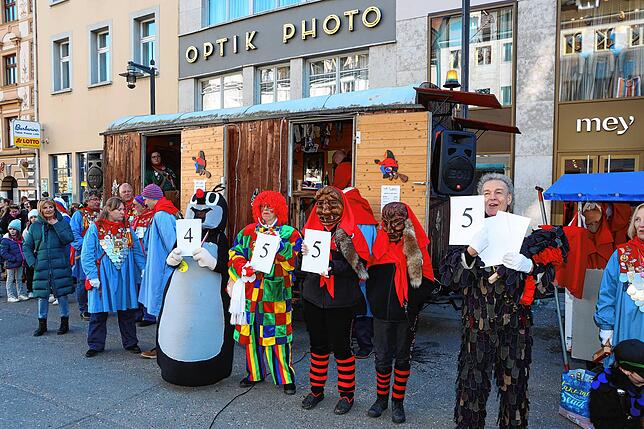 Bild 15: Kärrele-Rennen 2024 auf der Marktstätte in Konstanz: Alle Bilder des fulminanten Events