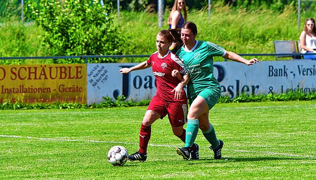 Bild 31: FC Hochrhein rettet sich in letzter Sekunde vor dem Abstieg &ndash; und wir haben Bilder!
