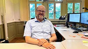 Bernhard Lipp ist stellvertretender Direktor des Amtsgerichts Villingen-Schwenningen und erläutert die Vor- und Nachteile von ...