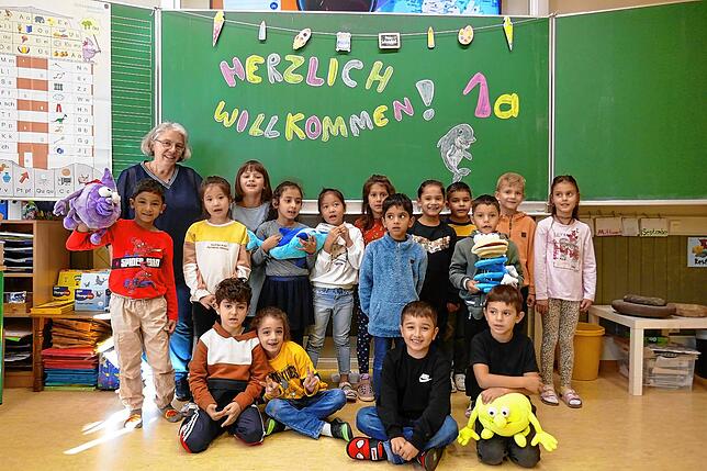 Die Klasse 1a der Radolfzeller Teggingerschule lernte an ihrem ersten Tag Klassenlehrerin Ute Müller kennen.