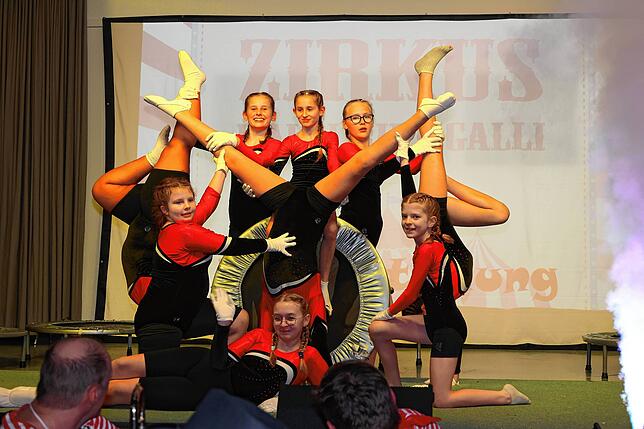 Bild 20: Zirkusfestival beim Sportlerball in Rietheim