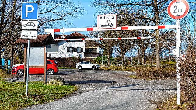 Im Rahmen eines neuen Parkraumkonzepts für Hagnau soll der Parkplatz P1 West in Parkplatz Zentral umbenannt werden. So soll Verkehr aus ...