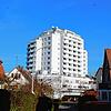 Es steht für den Bauboom, der den Charakter des Stadtviertels ab Ende der 60er-, Anfang der 70er-Jahre des vergangenen Jahrhunderts ...