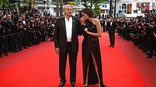 Der Schauspieler Alain Delon und seine Tochter Anouchka Delon kommen zur Premiere des Films &bdquo;A Hidden Life&ldquo; im Rahmen der ...