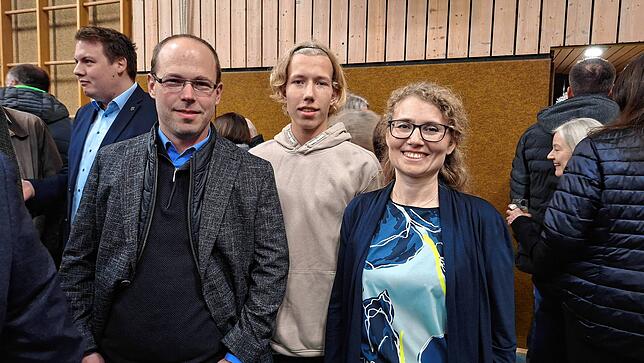 Michael Ehm mit Sohn Paul und Ehefrau Christine.
