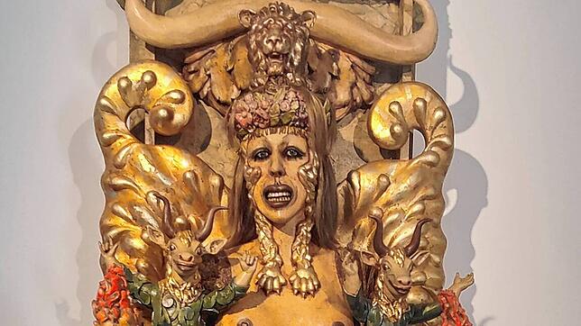 Peter Diederichs‘ „Artemis“ (1975) zeigt sich ebenso theatralisch wie ironisch.