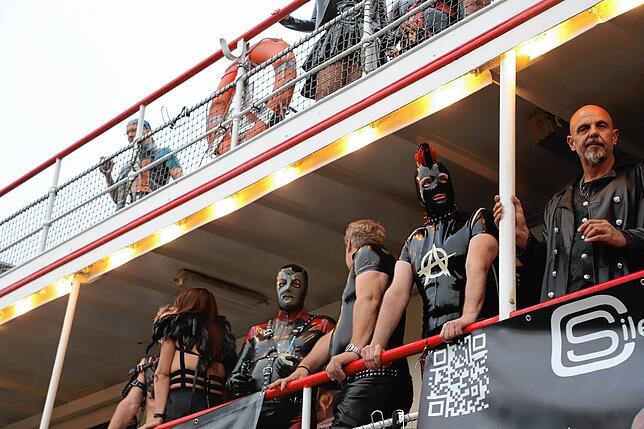Bild 6: Gute Fahrt – und viel Spaß! Das SM-Schiff fährt auf den Bodensee hinaus