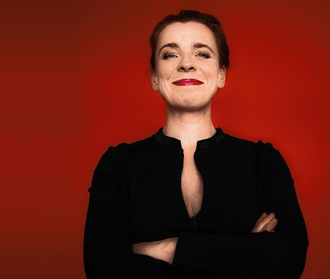 Kabarettistin und Chansonsängerin Tina Teubner.