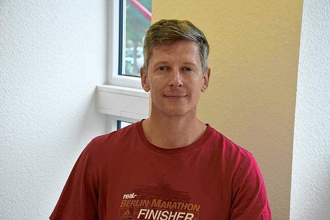 Olaf Noll ist Orthopäde und Unfallchirurg im Orthopädischen Zentrum Bad Säckingen.