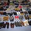 Noch stehen die Schuhe in der Caritaszentrale in Sigmaringen. Dioch kommende Woche sind sie bei einer Aktion zum Thema „Häusliche ...
