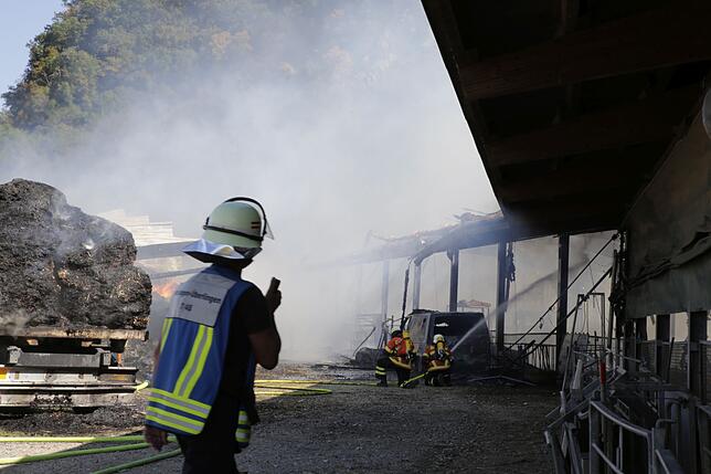 Bild 24: Bilder vom Brand eines Hof-Gebäudes auf dem Hohentwiel