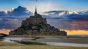 Das Bild wurde in der Normandie im August 2025 aufgenommen und zeigt die Felseninsel Mont-Saint-Michel. Foto: Siegfried Hornstein