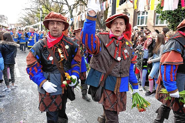 Bild 24: Bilder vom großen Fasnet Samschdig-Umzug der Poppele-Zunft (3)