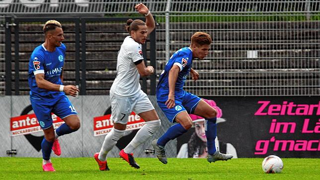 Der FC 08 Villingen traf bereits am 12. September auf die Stuttgarter Kickers und trennte sich 1:1-Unentschieden. Hier kämpft FC ...