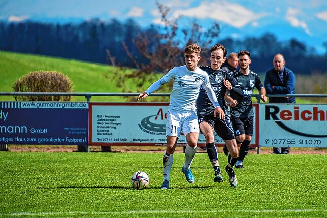 Bild 5: SV Waldhaus besiegt den SV Rheintal glatt mit 4:0 &ndash; und wir haben Bilder!