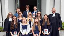 In der Kadelburger Bergkirche wurden (von links): Vivienne Spohn, Nina Bauer, Karina Stabel, Sabrina Martin, Nika Laub, Marie Strüber, ...