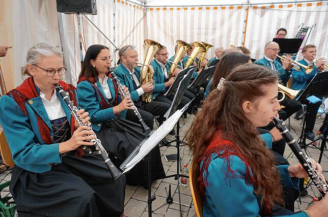 Bild 12: Aichen feiert das 48. Dorffest - so bunt war das Fest der Aichener Vereine