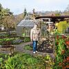 Für Heidi Kuny, Ehrenvorsitzende der Dinkelberger Landfrauen, ist ihr Garten ein kleines Paradies.