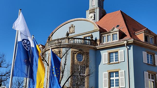 Die Stadt Donaueschingen hat nun einen Krisenstab eingerichtet, um die Hilfsangebote für Flüchtende aus der Ukraine zu koordinieren und ...