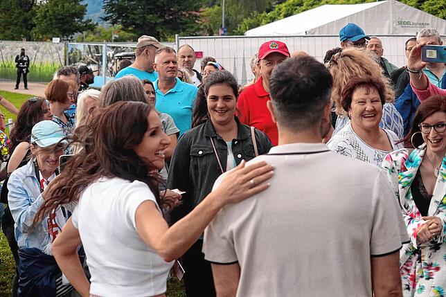 Bild 5: SÜDKURIER-Gewinner treffen Schlager-Stars