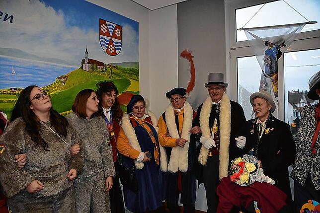 Bild 8: Fasnacht 2025 in Oberuhldingen: So spektakulär war der Rathaussturm – Alle Bilder hier!