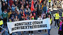Unter dem Motto „Wir sind die Brandmauer“ sind bereits im vergangenen Jahr in Konstanz tausende Menschen für eine offene und friedliche ...