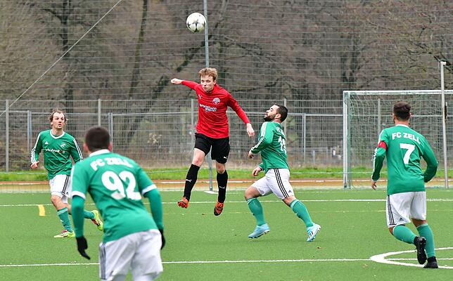 Bild 5: FC Zell besiegt den FC Hochrhein deutlich mit 4:1 &ndash; und wir haben Bilder!