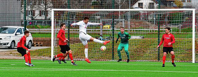 Bild 13: TuS Binzen besiegt den FC Hochrhein mit 4:2 &ndash; und wir haben Bilder!