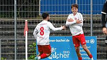 Alessio Seminara (rechts) freut sich über sein Tor zum 1:0 und jubelt mit dem späteren Türschützen zum 2:0, Faruk Erdem.